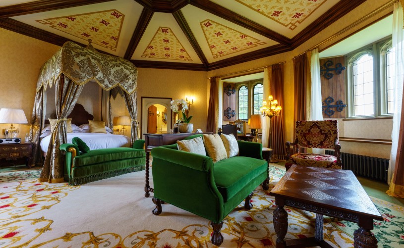 The King Henry VIII suite at Thornbury Castle